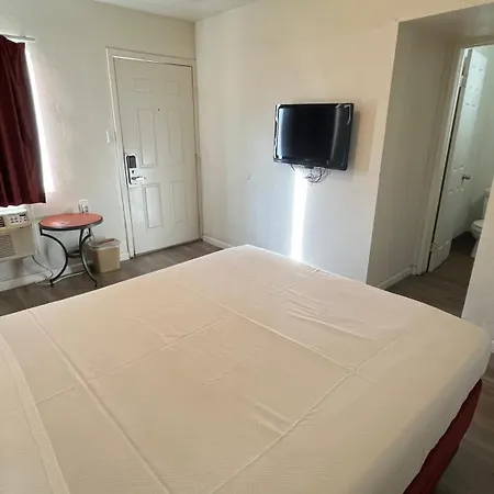 Economy Inn Paso Robles-3