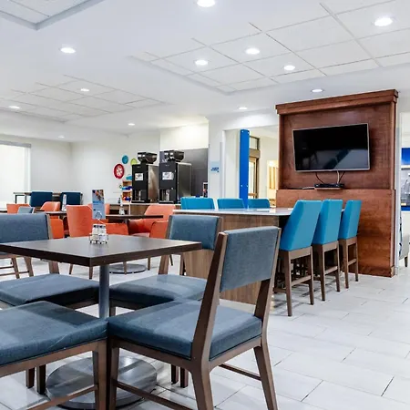 Holiday Inn Express Hotel & Suites Memphis/Germantown By Ihg-3
