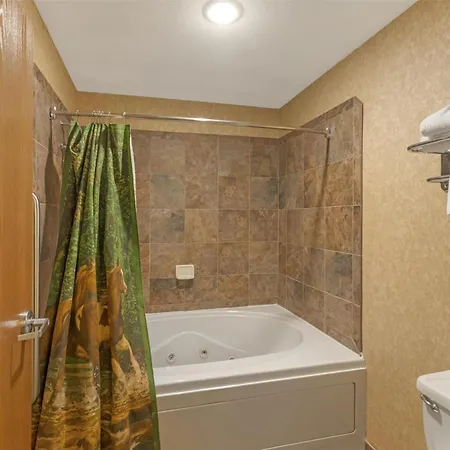 Best Western Plus Kelly Inn And Suites-2