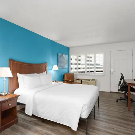Paddletail Waterfront Lodge, Trademark Collection By Wyndham-2