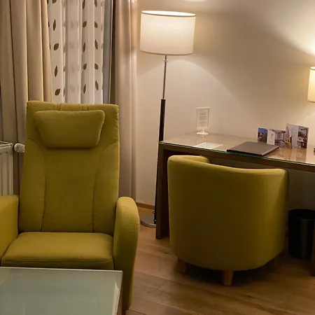 Hotel am Herkules-2