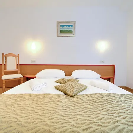 Villa Lovorka - Hotel Resort Drazica-2