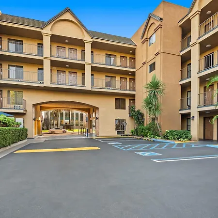 Howard Johnson By Wyndham Pasadena-3