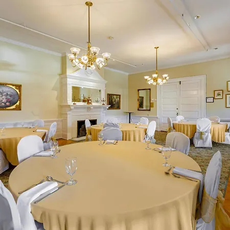 Windsor Hotel, An Ascend Collection Hotel-2