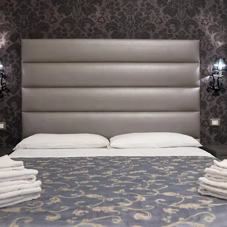 Opera Relais R&B-2