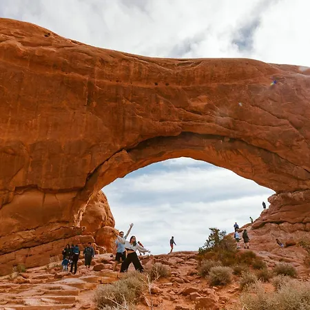 Sun Outdoors Arches Gateway-3