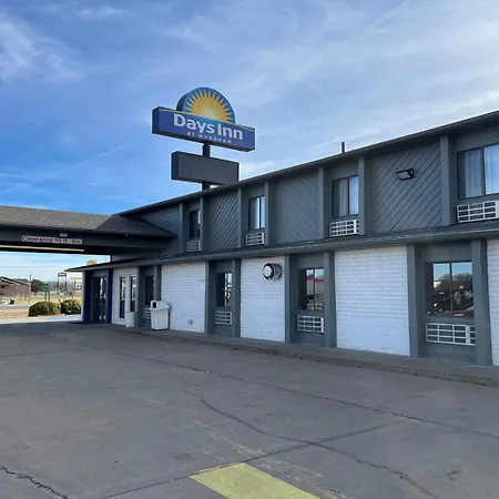 Days Inn By Wyndham Salina I-70-3