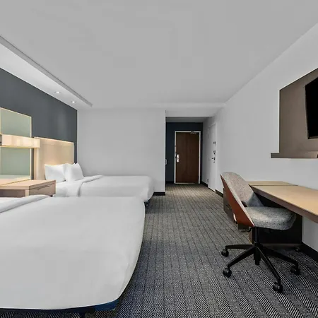 Courtyard By Marriott Oxford-2