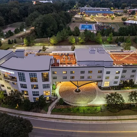 Courtyard By Marriott Oxford-3