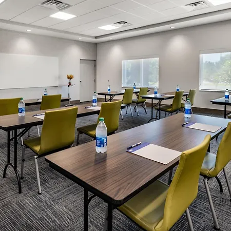 Holiday Inn Express & Suites - St. Petersburg - Madeira Beach By Ihg-3