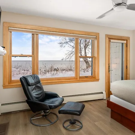 East Bay Suites-3