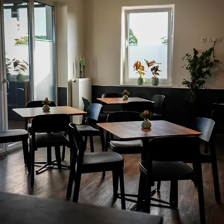 Hotel M24 - Alle Zimmer mit Küchenzeile-2