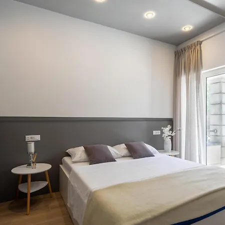 Apartments Jakic 1-3