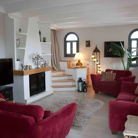 Villa With Heated Pool And Amazing Mountain And Sea Views No Young Groups Allowed-3
