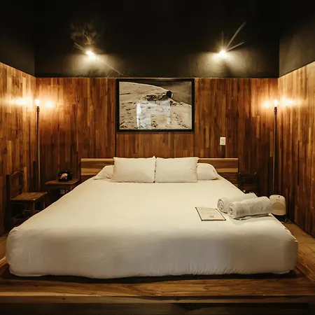 Hotel Sin Nombre-3