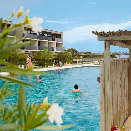 Residence Del Mar Emotion-3
