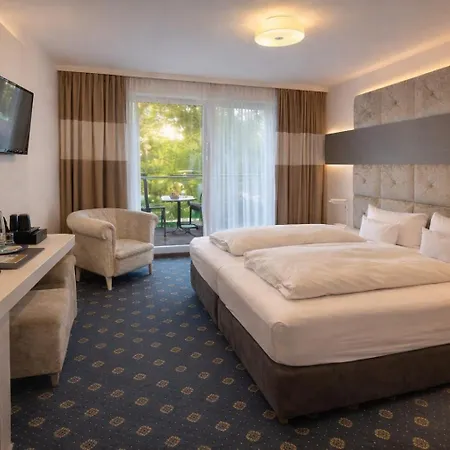Parkhotel an der Therme-2
