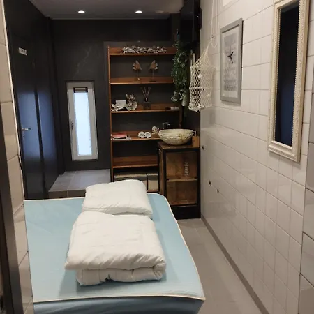 Voormalige Gevangenis Cel bij B&B Gezond aan Zee - Toegang Wellnesstuin meerprijs-3