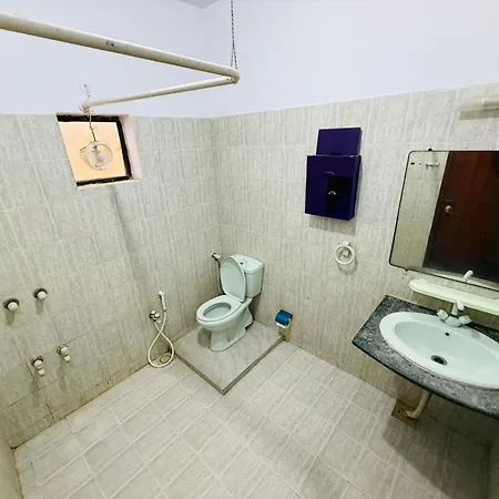 Karachi Family Guest House-2