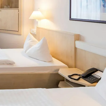 Hotel Magdeburg City Center By Leonardo Hotels-3