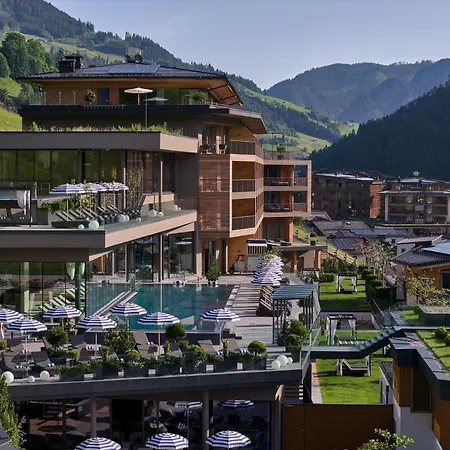 Das Edelweiss - Salzburg Mountain Resort-2