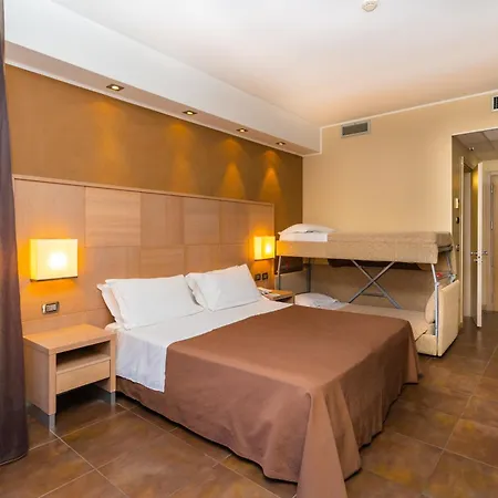 Abruzzo Marina Hotel - Family & Beach Resort-3