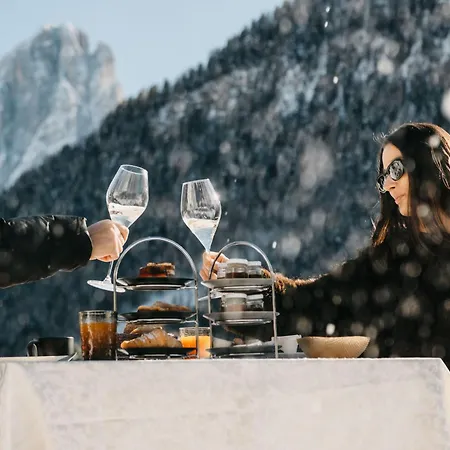 Alpin Garden Luxury Maison & Spa - Adults Retreat-3