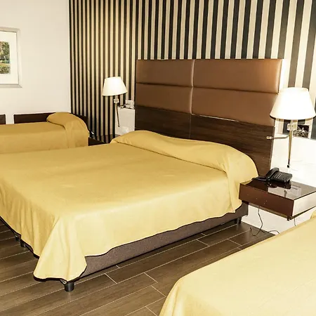 S Hotel-3