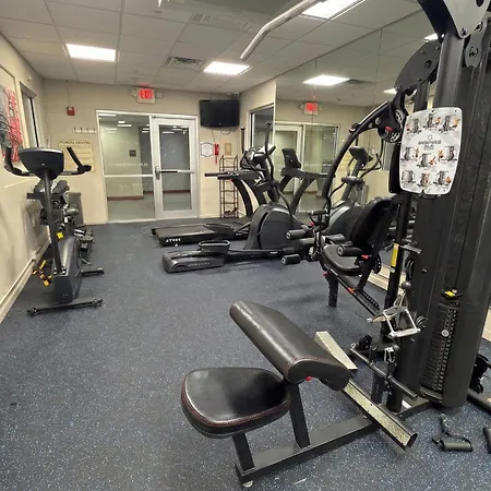 Best Western Plus Sandusky Hotel & Suites-2