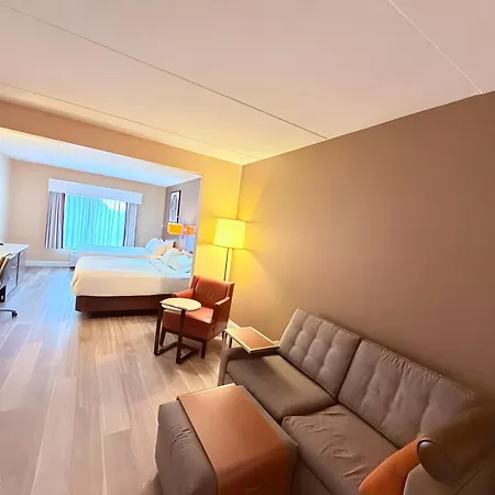 Ramada By Wyndham Harrisburg/Hershey Area-2