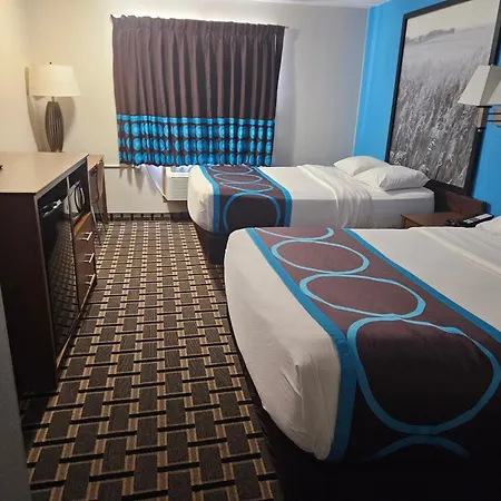 Super 8 By Wyndham Lincoln West-2