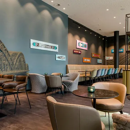 Motel One Köln-Waidmarkt-3
