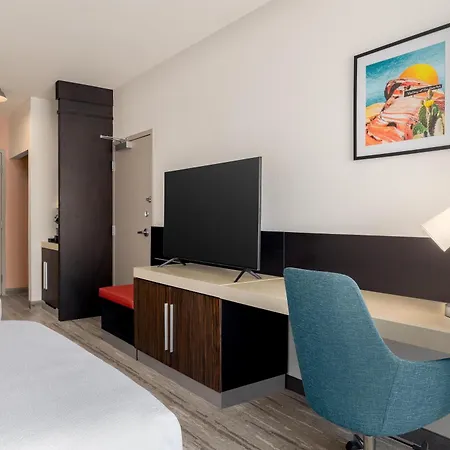 Hilton Garden Inn Las Vegas Strip South-2
