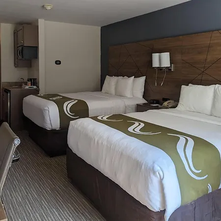Quality Inn & Suites Northampton - Amherst-3