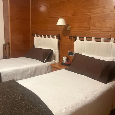 Hostal La Placeta-2