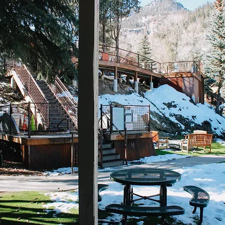 Box Canyon Lodge And Hot Springs-3