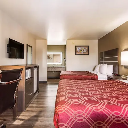 Econo Lodge Inn & Suites Murfreesboro Shopping District-3