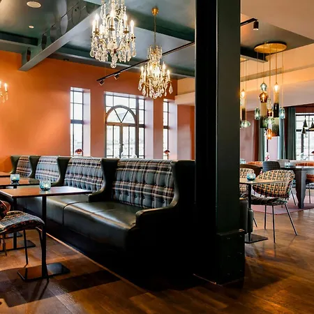 Motel One Edinburgh-Princes-3