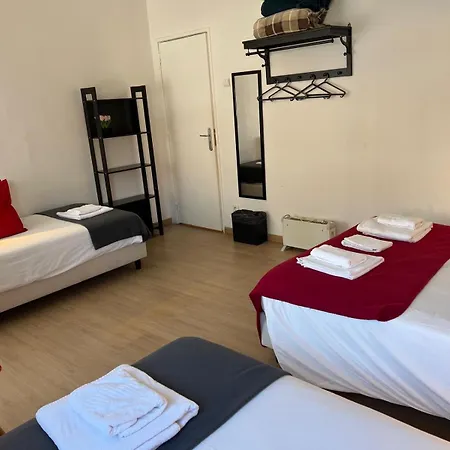 Alvalade II Airport Guest House-2