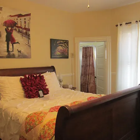 The Charleston Inn Hendersonville Nc-3