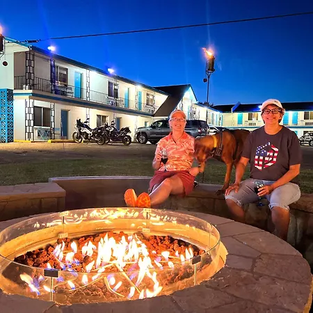 Roadrunner Lodge Motel-3