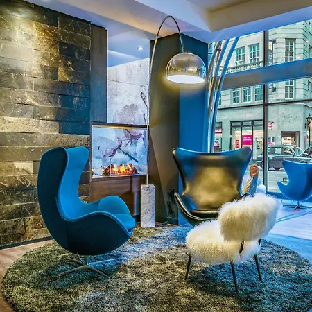 Motel One Manchester-Royal Exchange-2