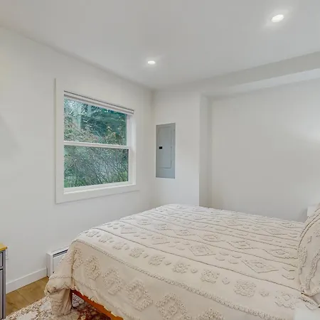 Baerfoot Bungalow-2