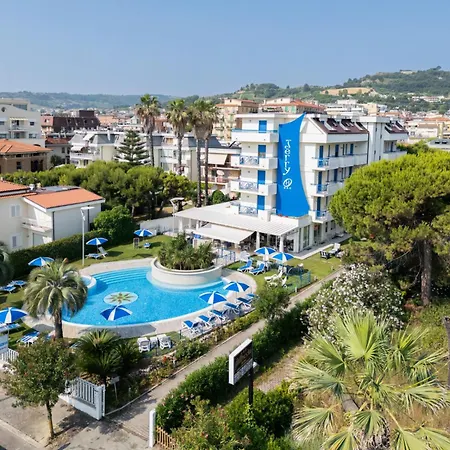 Hotel Jerry - Beachfront & Private Pool-2