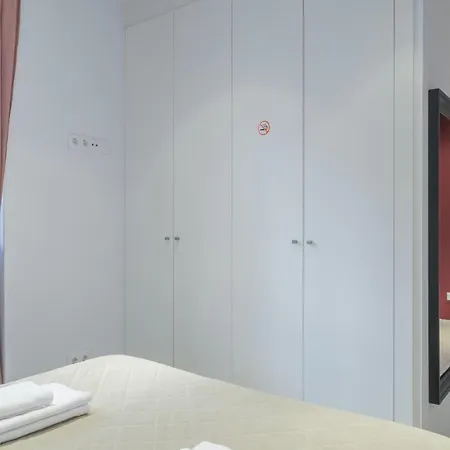 Modern Apartment Close To City Centre-2