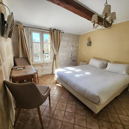 Hotel Du Palais Des Papes-3