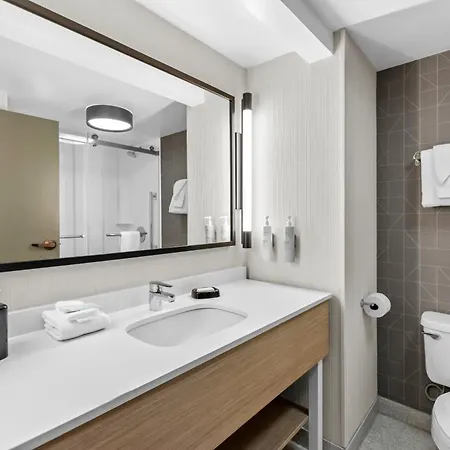 Spark By Hilton Bardstown-2