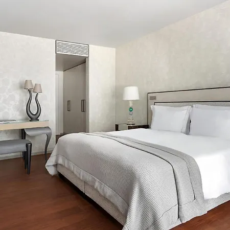 Hotel Eden Roc - The Leading Hotels Of The World-3