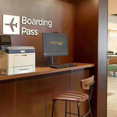 Courtyard By Marriott Birmingham Homewood-3