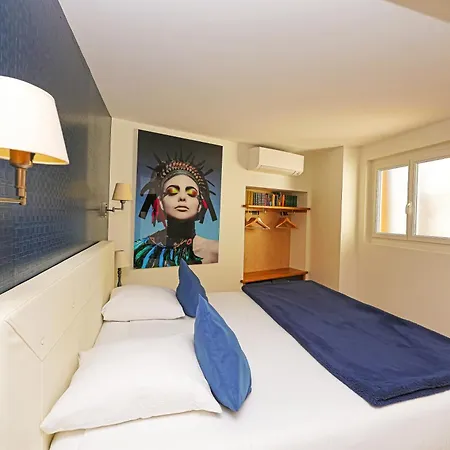 Hotel Les Pasteliers-3